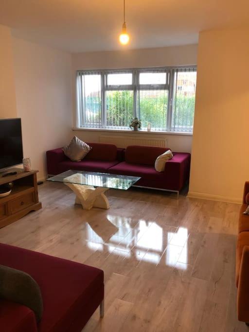 Lovely 3 Bedroom Entire Home With Street Parking - Close To Nec, Bhx Airport - Sleeps 6 Guests Ideal For Contractors & Families Birmingam Exterior foto